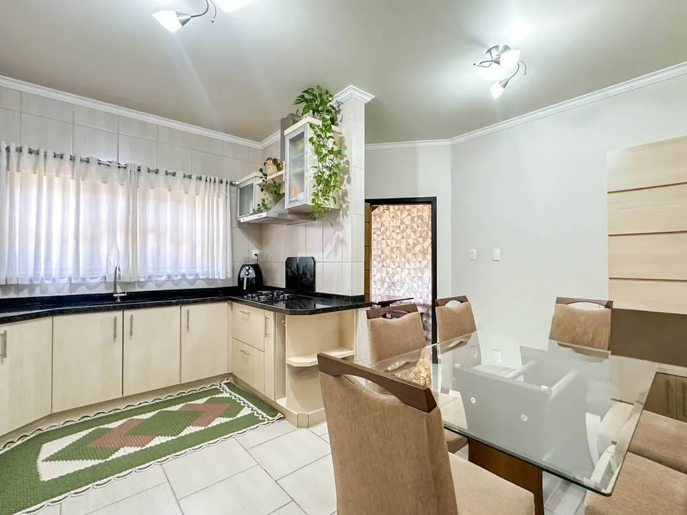 Casa, 3 quartos, 158 m² - Foto 3
