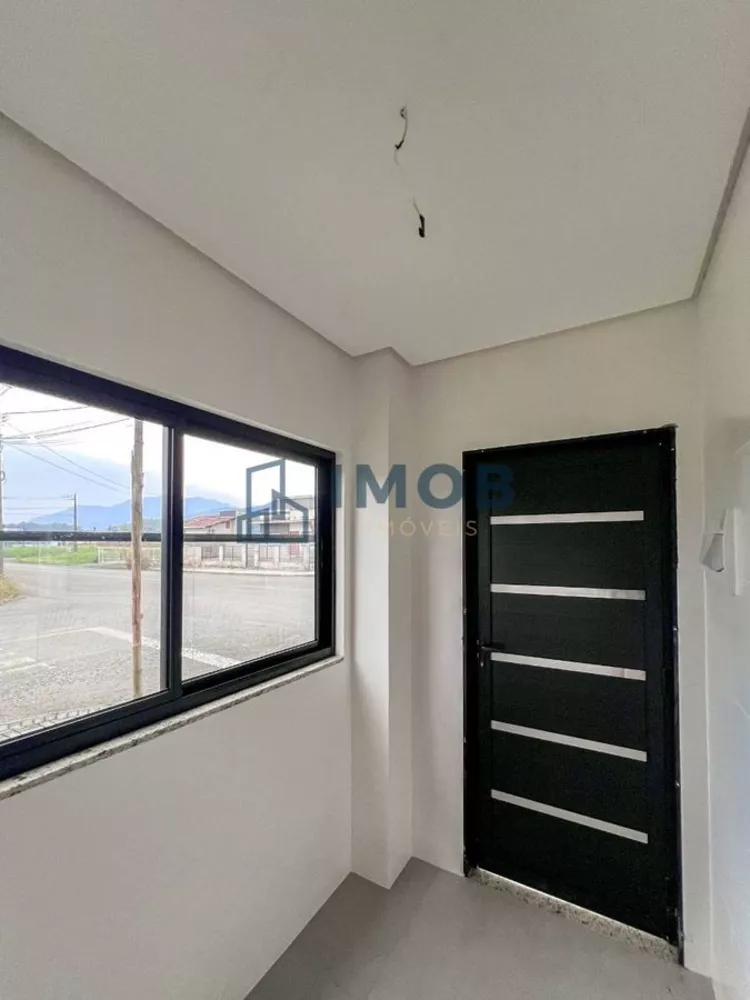 Casa à venda com 2 quartos, 127m² - Foto 4