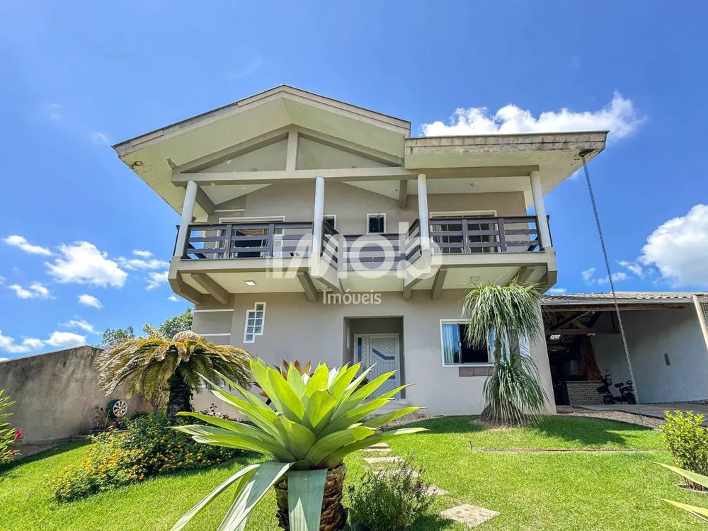 Casa, 3 quartos, 180 m² - Foto 1