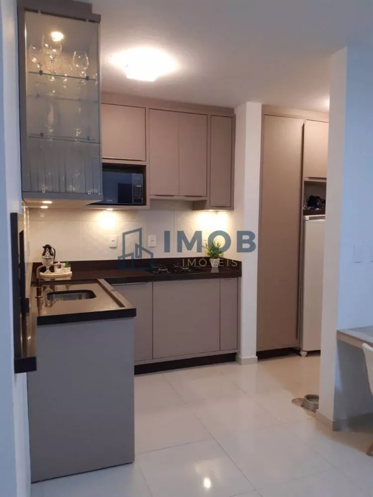 Apartamento à venda com 2 quartos, 55m² - Foto 2