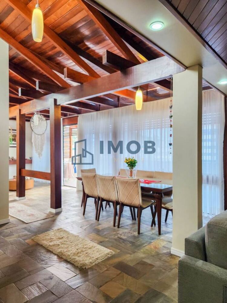 Apartamento à venda com 3 quartos, 243m² - Foto 2