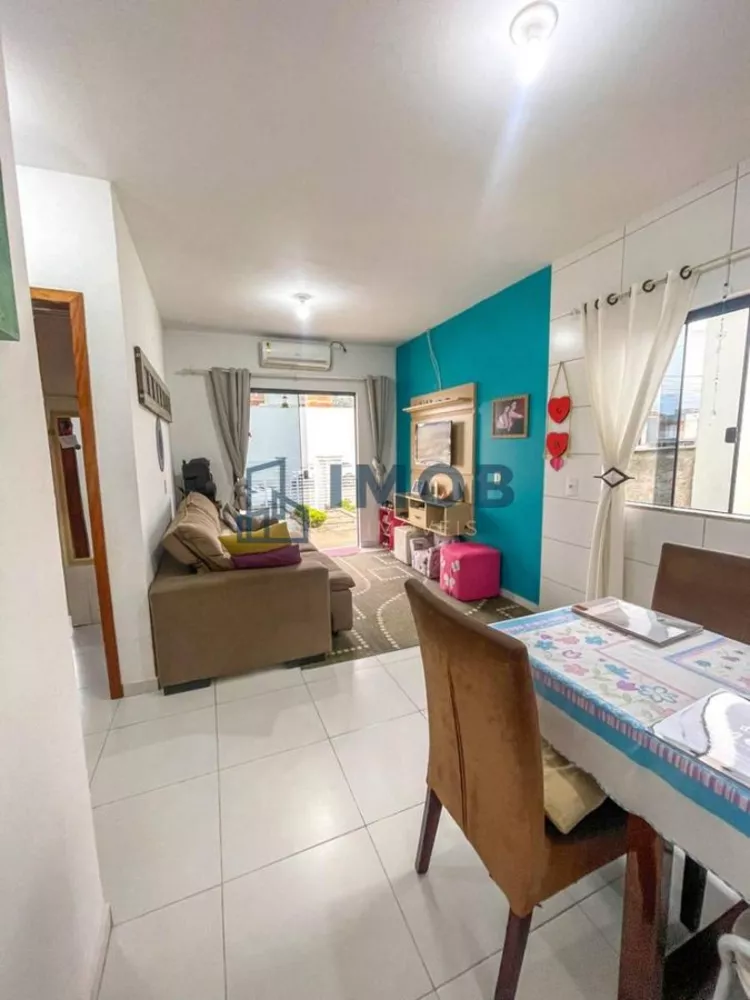 Casa à venda com 2 quartos, 68m² - Foto 4