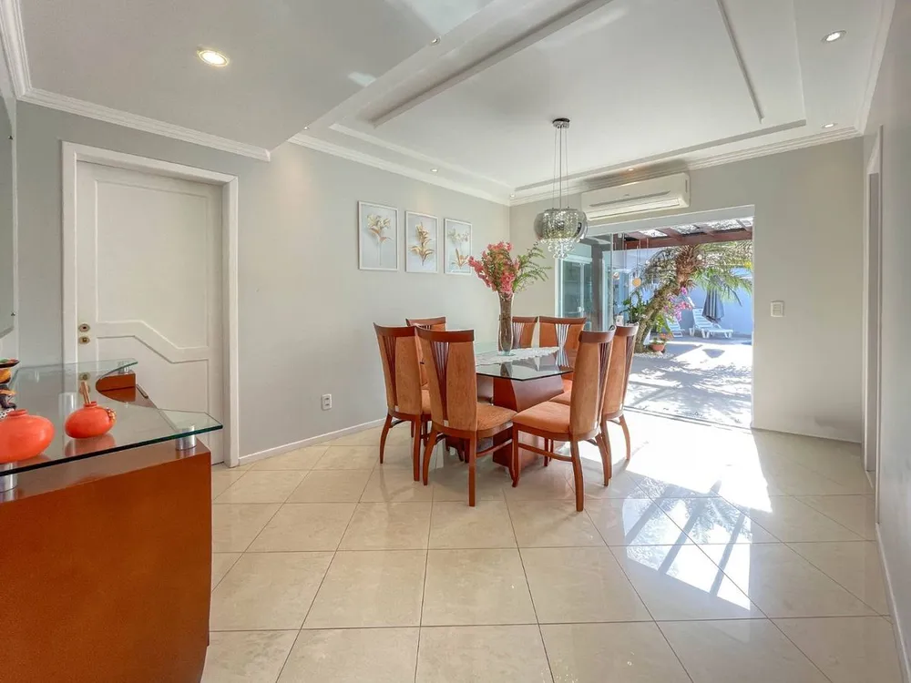 Casa, 3 quartos, 245 m² - Foto 3