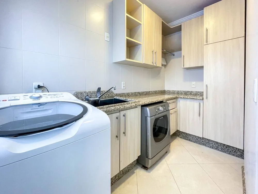 Casa, 3 quartos, 245 m² - Foto 11