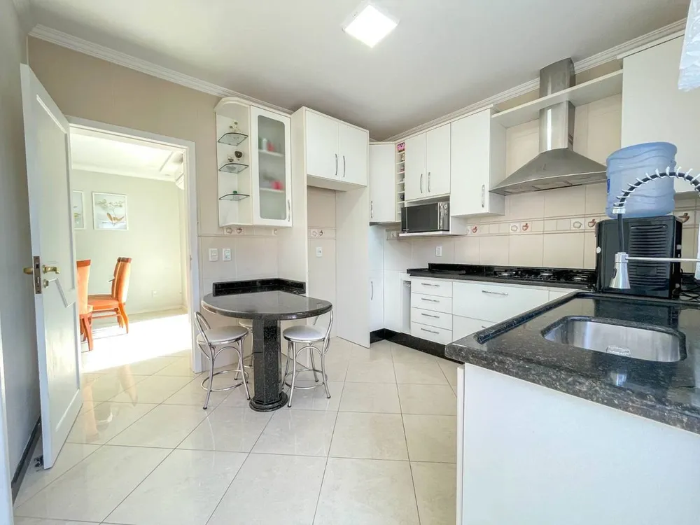 Casa, 3 quartos, 245 m² - Foto 5