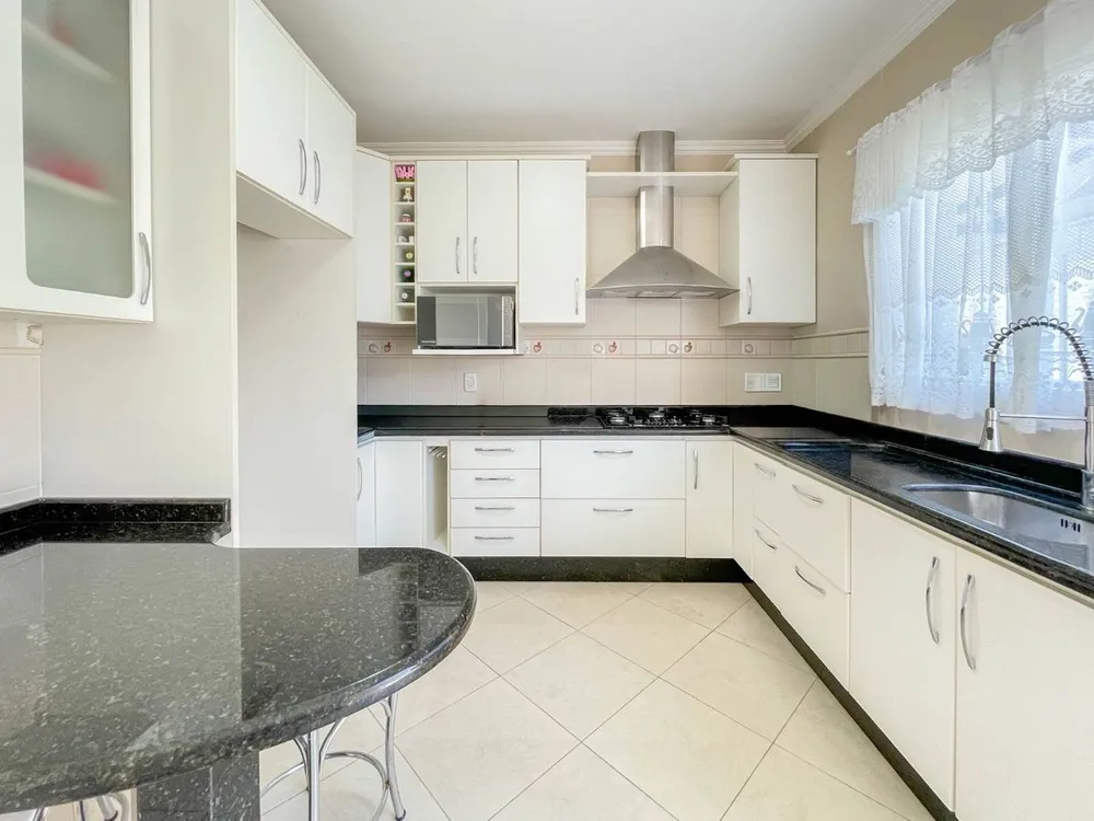 Casa, 3 quartos, 245 m² - Foto 7