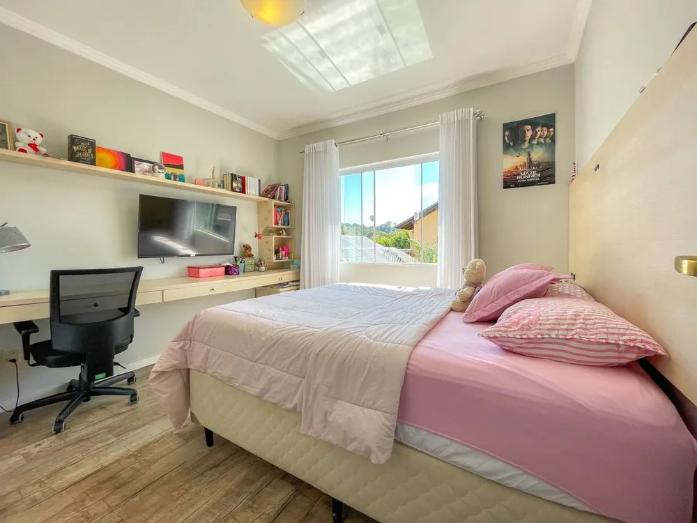 Casa, 3 quartos, 245 m² - Foto 8
