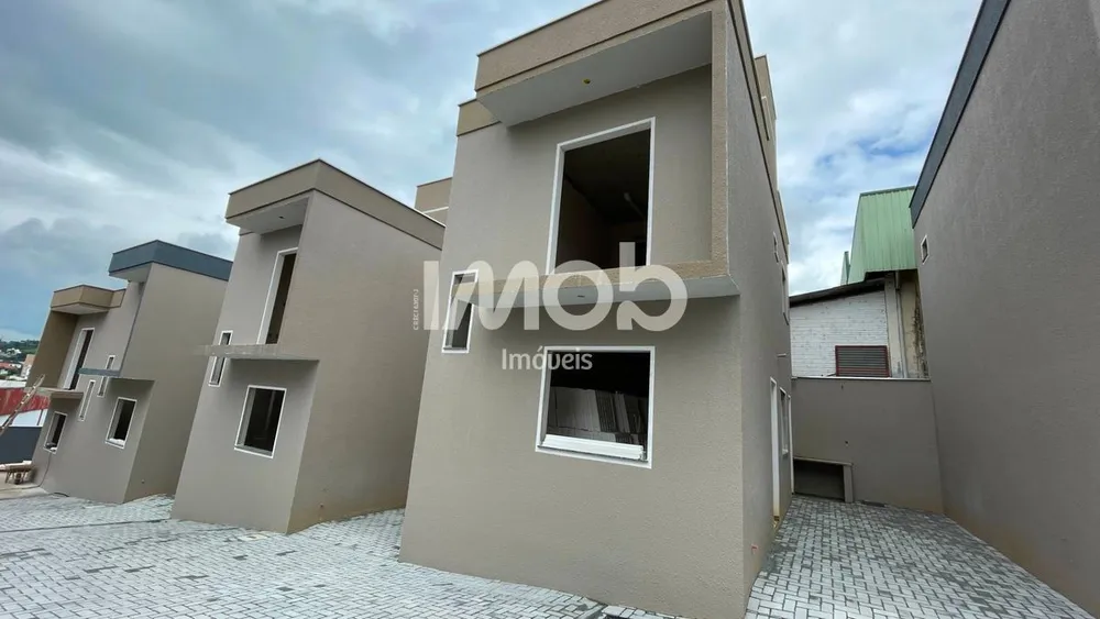 Casa, 2 quartos, 77 m² - Foto 1