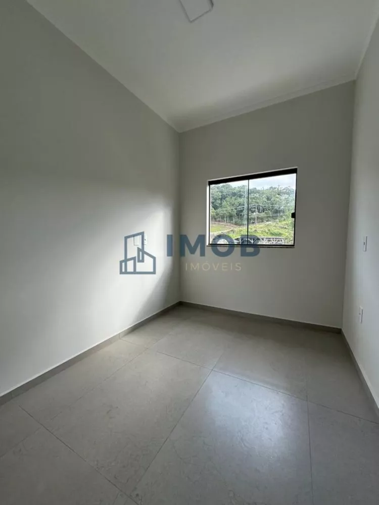 Casa à venda com 2 quartos, 80m² - Foto 5