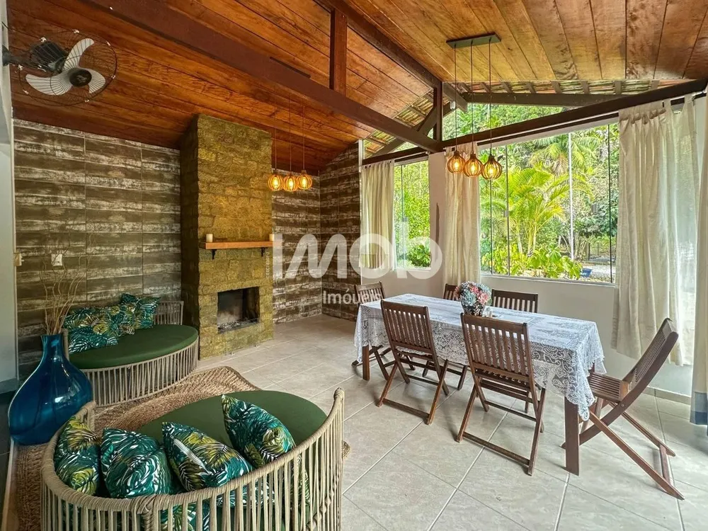 Sítio, 4 quartos, 25 m² - Foto 1