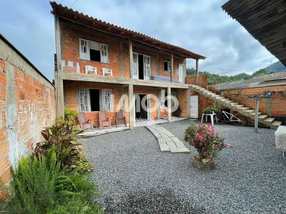 Casa, 5 quartos, 150 m² - Foto 1