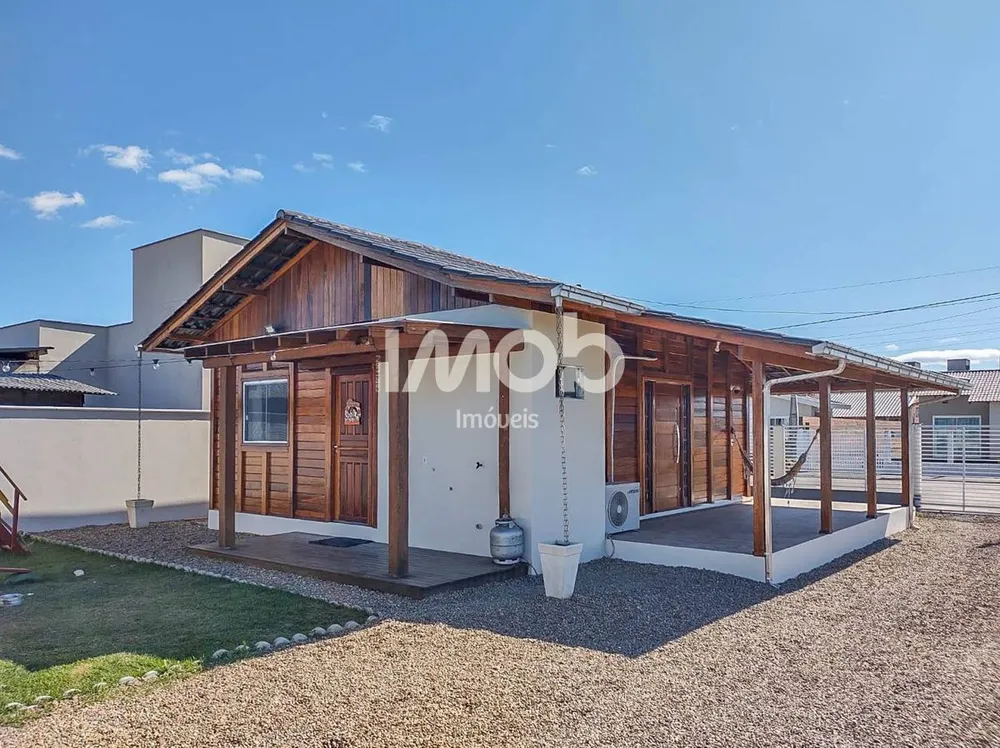 Casa, 3 quartos, 137 m² - Foto 1
