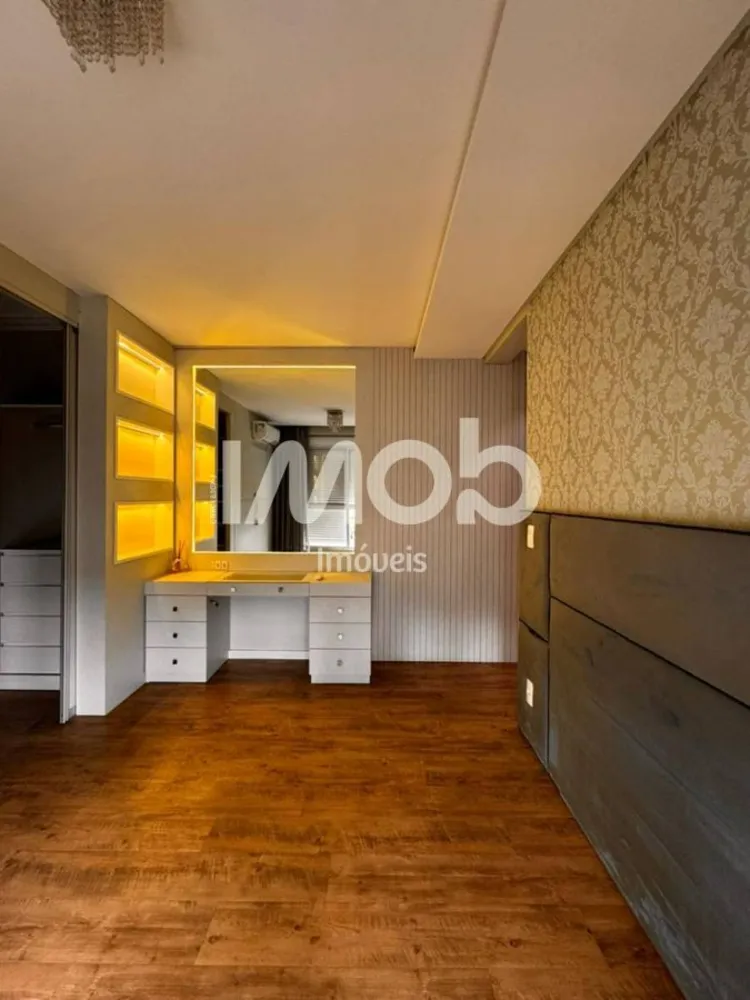Apartamento, 3 quartos, 134 m² - Foto 2