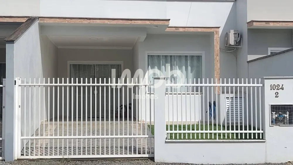 Casa, 2 quartos, 74 m² - Foto 1