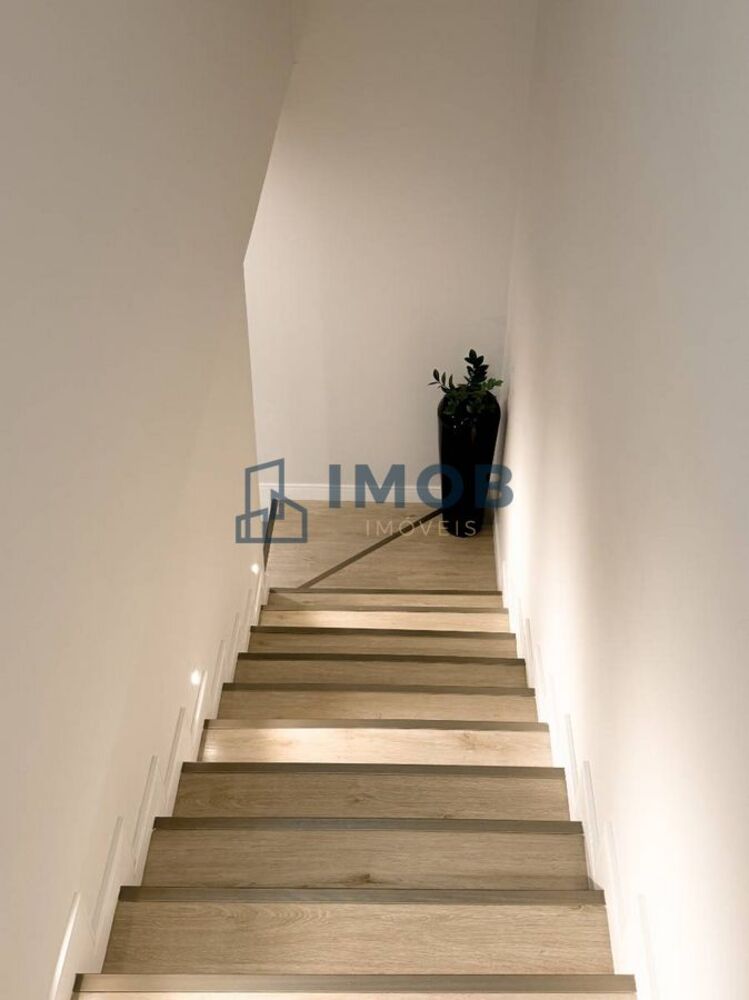 Casa à venda com 3 quartos, 95m² - Foto 16