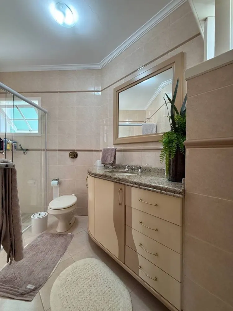 Casa, 3 quartos, 256 m² - Foto 11