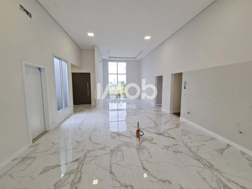 Casa, 3 quartos, 210 m² - Foto 1