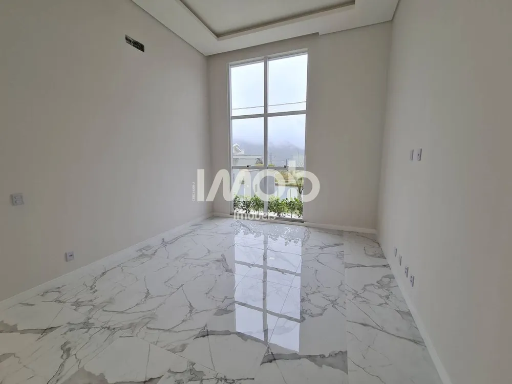 Casa, 3 quartos, 210 m² - Foto 2
