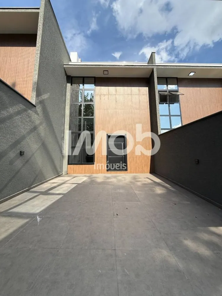 Casa, 3 quartos, 121 m² - Foto 1