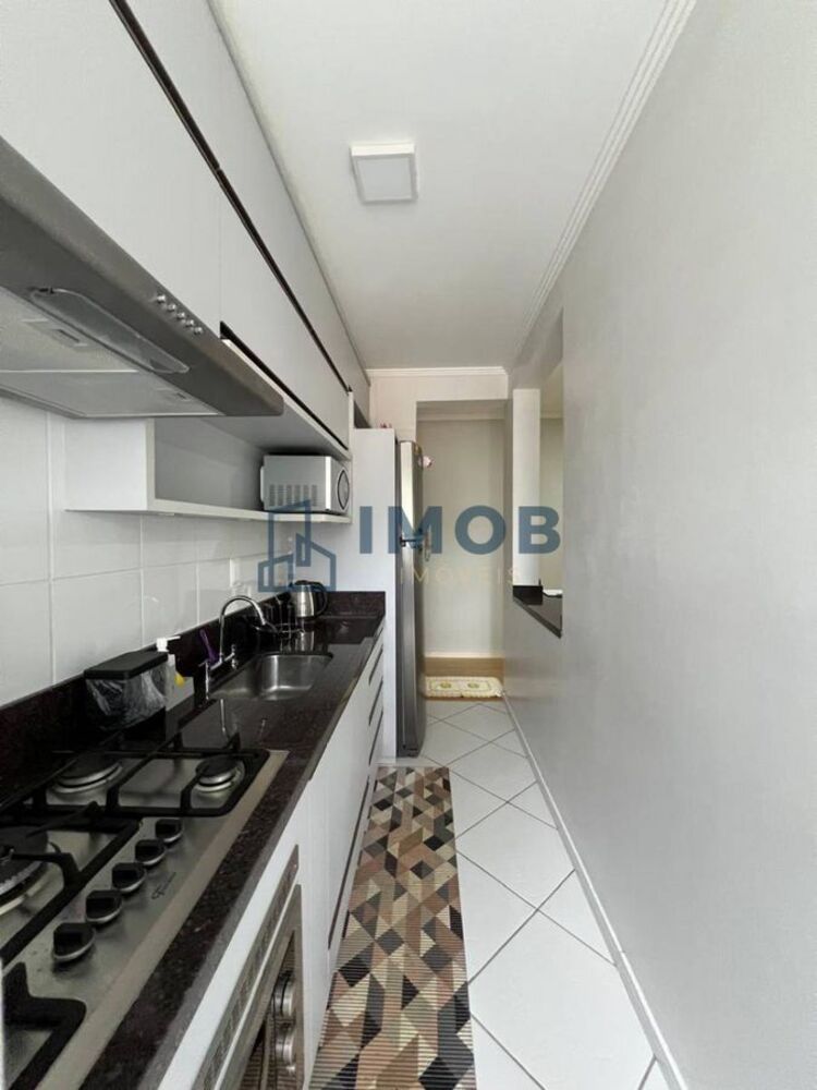 Apartamento à venda com 2 quartos, 63m² - Foto 2