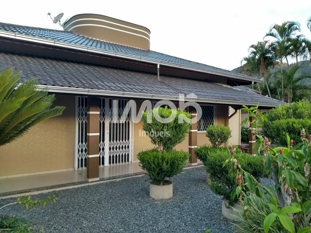 Chácara, 4 quartos, 2943 m² - Foto 1