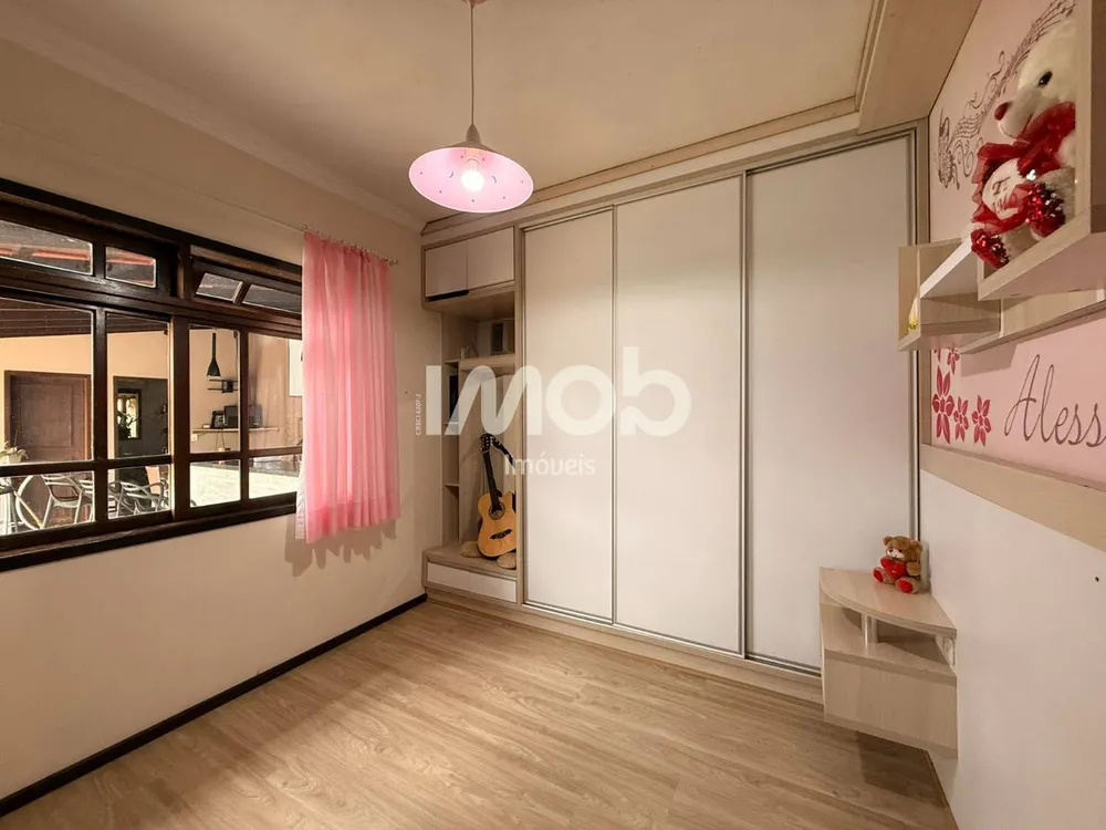 Casa, 3 quartos, 227 m² - Foto 9