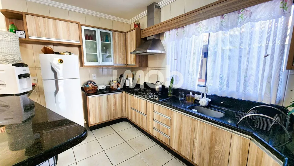 Casa, 3 quartos, 185 m² - Foto 8
