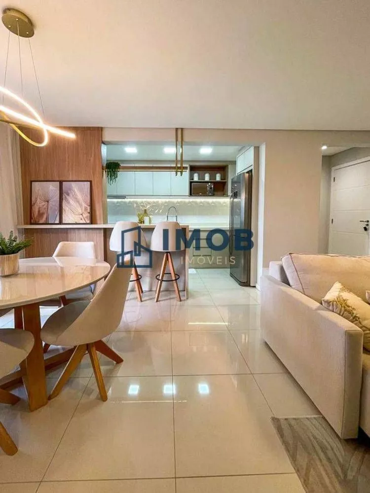 Apartamento à venda com 2 quartos, 74m² - Foto 1