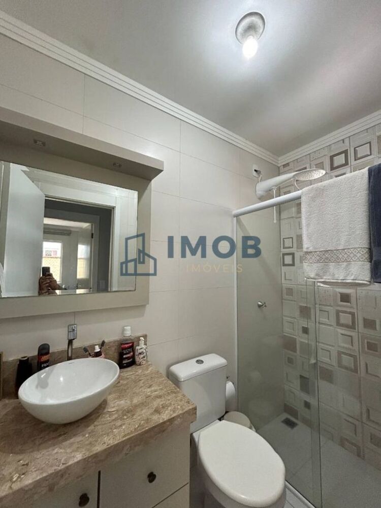 Casa à venda com 2 quartos, 45m² - Foto 5