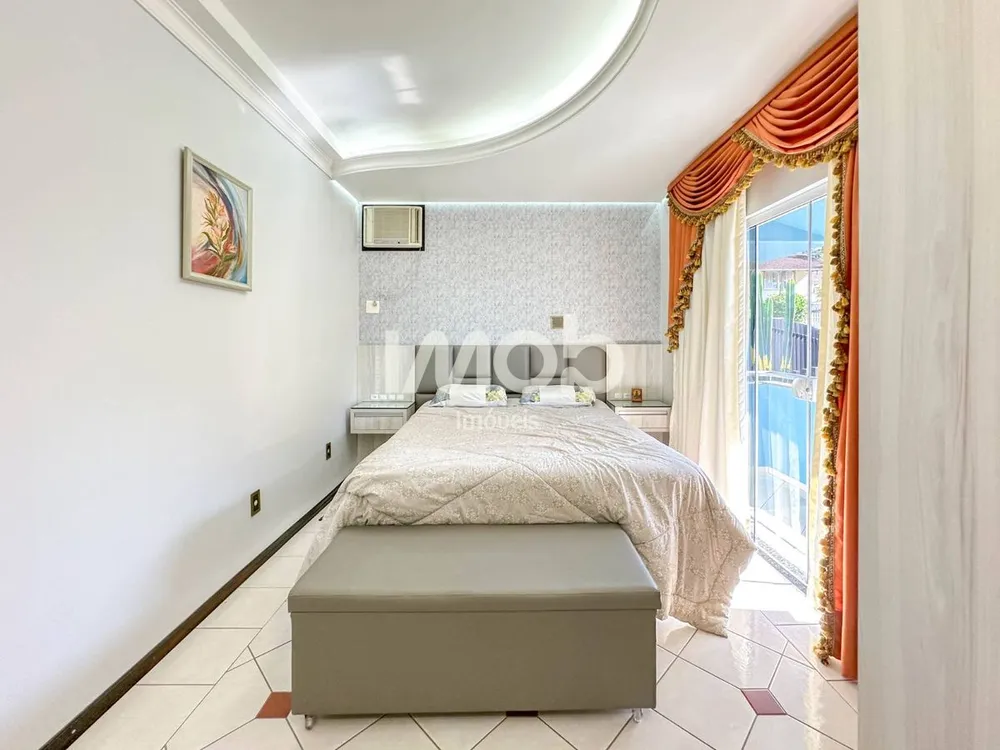 Casa, 4 quartos, 324 m² - Foto 11