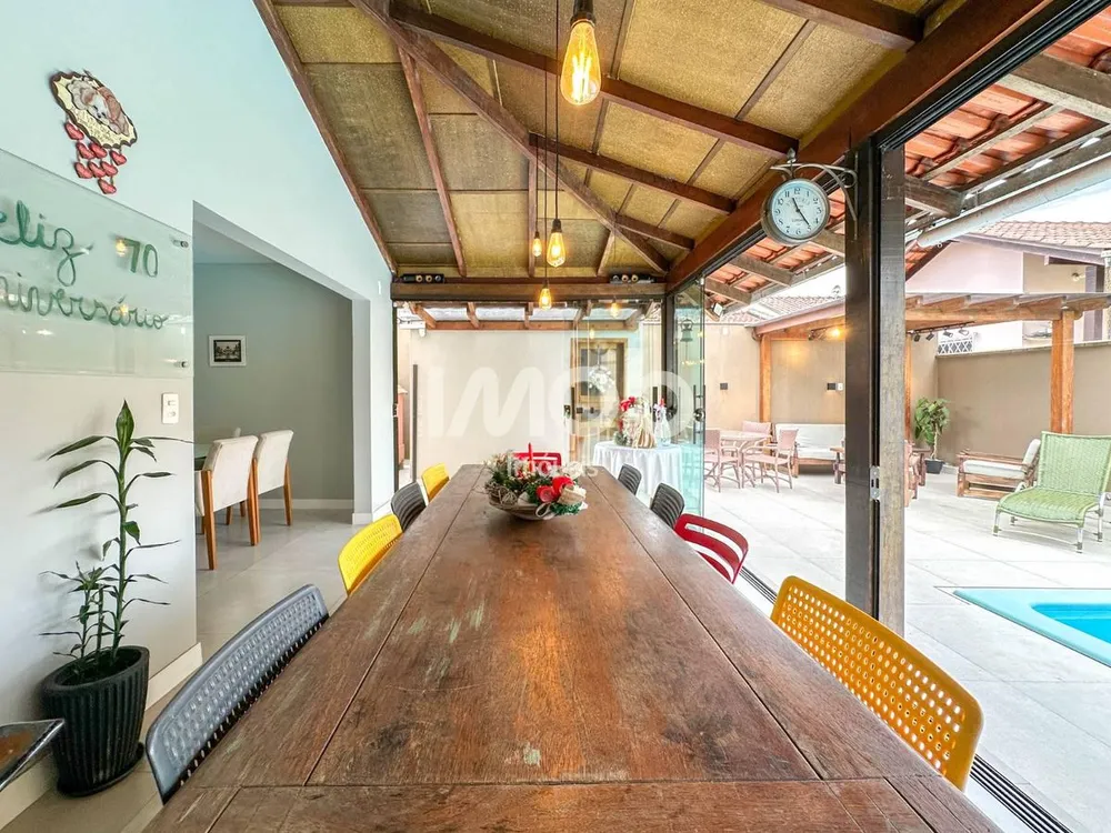 Casa, 3 quartos, 230 m² - Foto 3