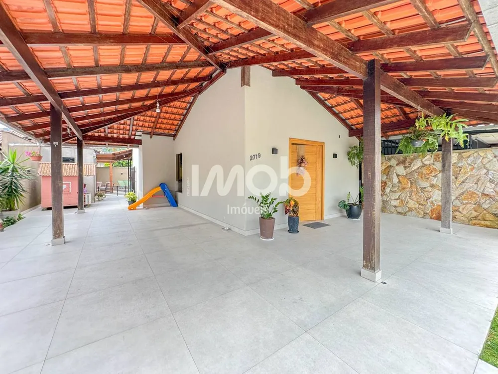 Casa, 3 quartos, 230 m² - Foto 4