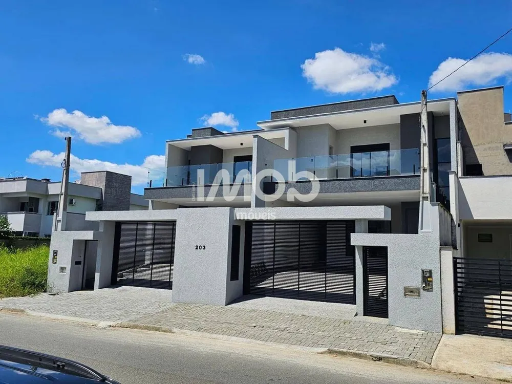 Casa, 3 quartos, 208 m² - Foto 2