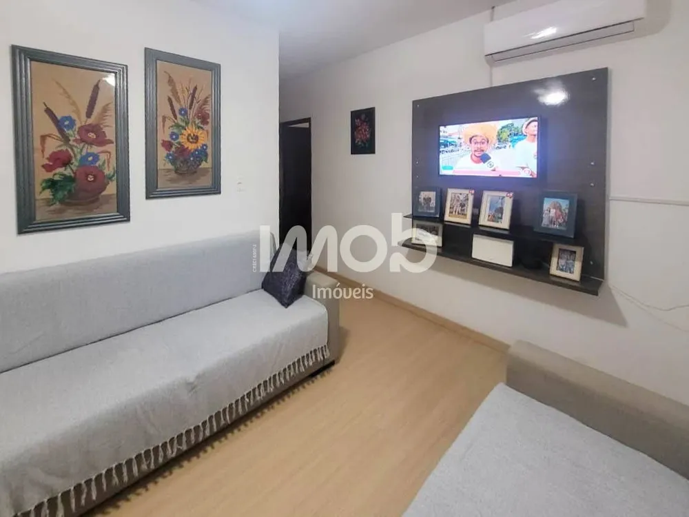 Casa, 4 quartos, 166 m² - Foto 1