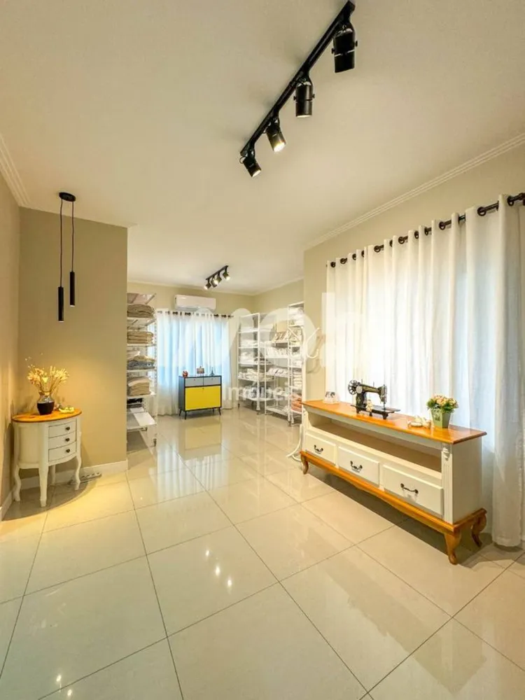 Casa, 3 quartos, 178 m² - Foto 4