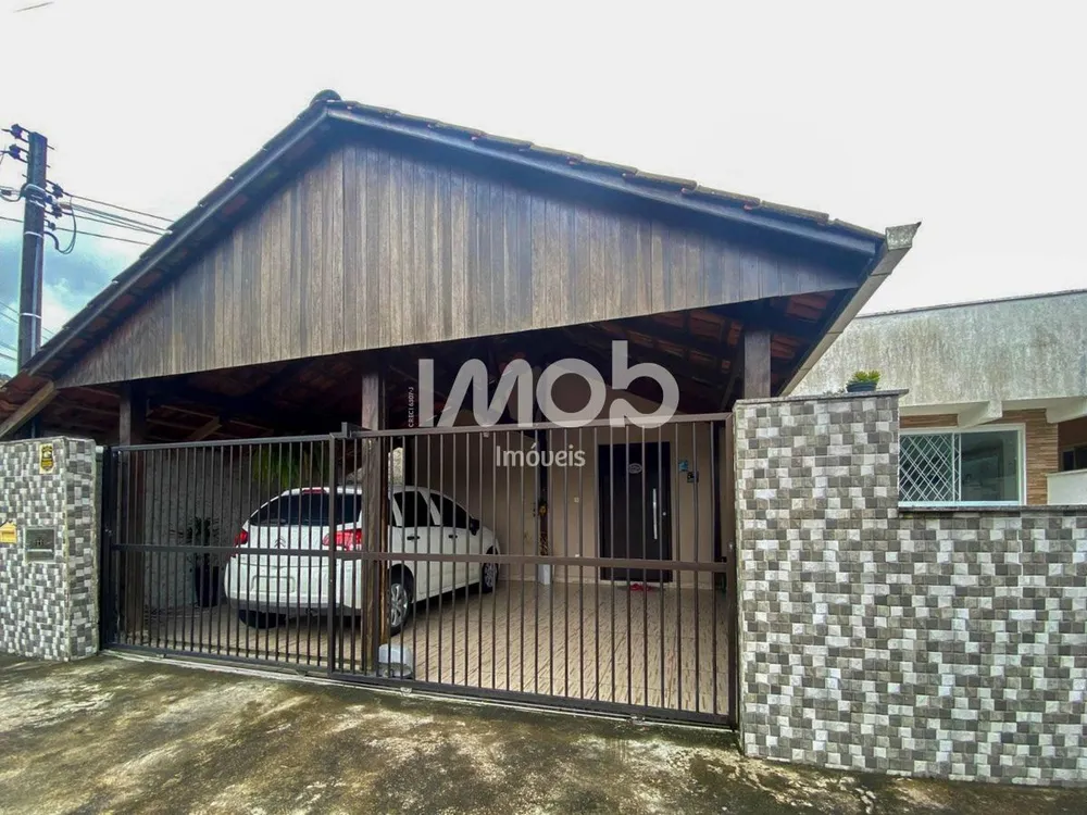 Casa, 4 quartos, 114 m² - Foto 1