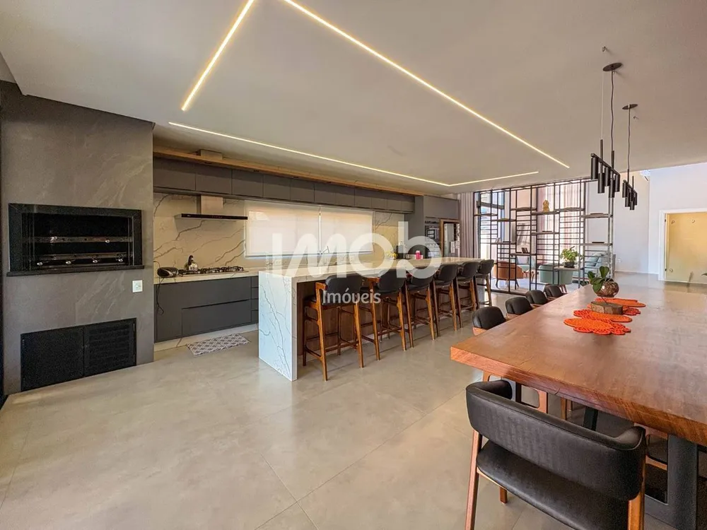 Casa, 3 quartos, 326 m² - Foto 4