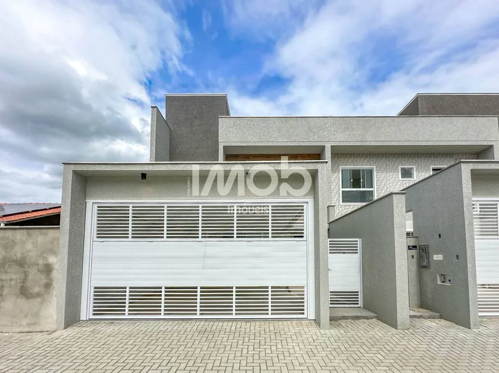 Casa, 3 quartos, 137 m² - Foto 1