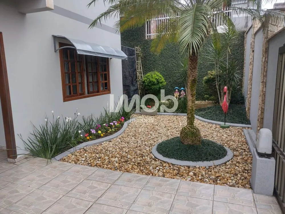 Casa, 3 quartos, 204 m² - Foto 2