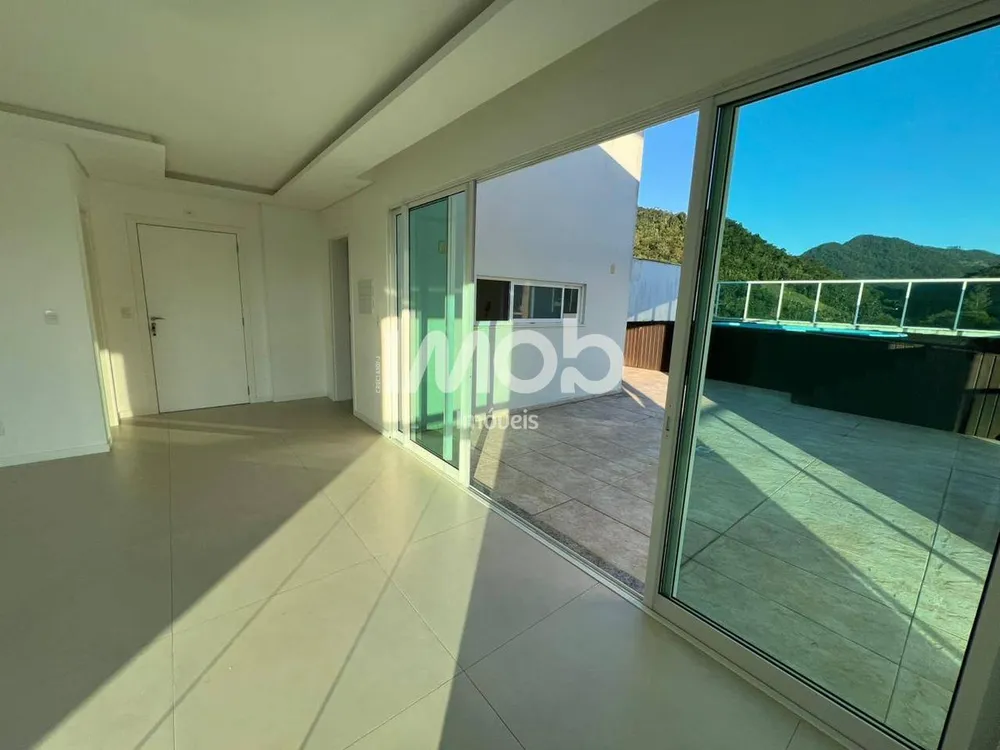 Cobertura, 3 quartos, 322 m² - Foto 4