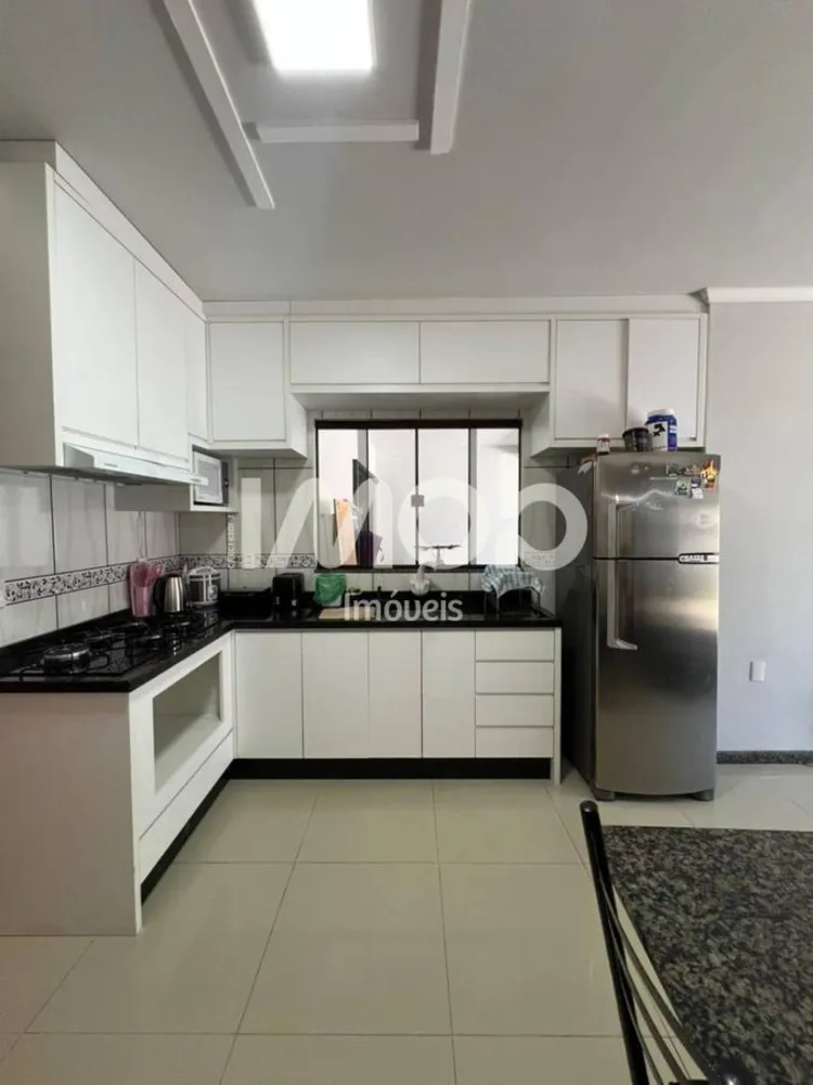 Casa, 3 quartos, 148 m² - Foto 2