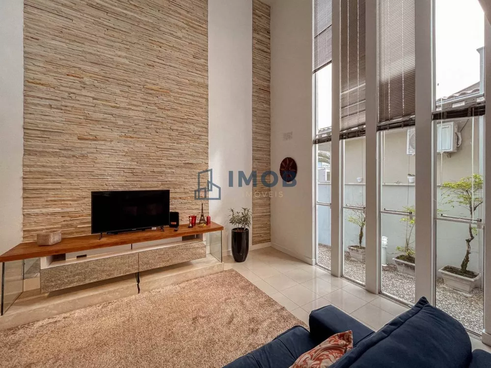 Casa à venda com 3 quartos, 186m² - Foto 9