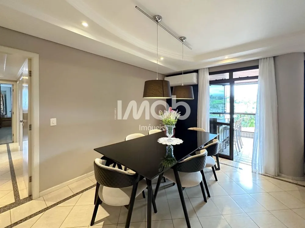 Apartamento, 3 quartos, 184 m² - Foto 1