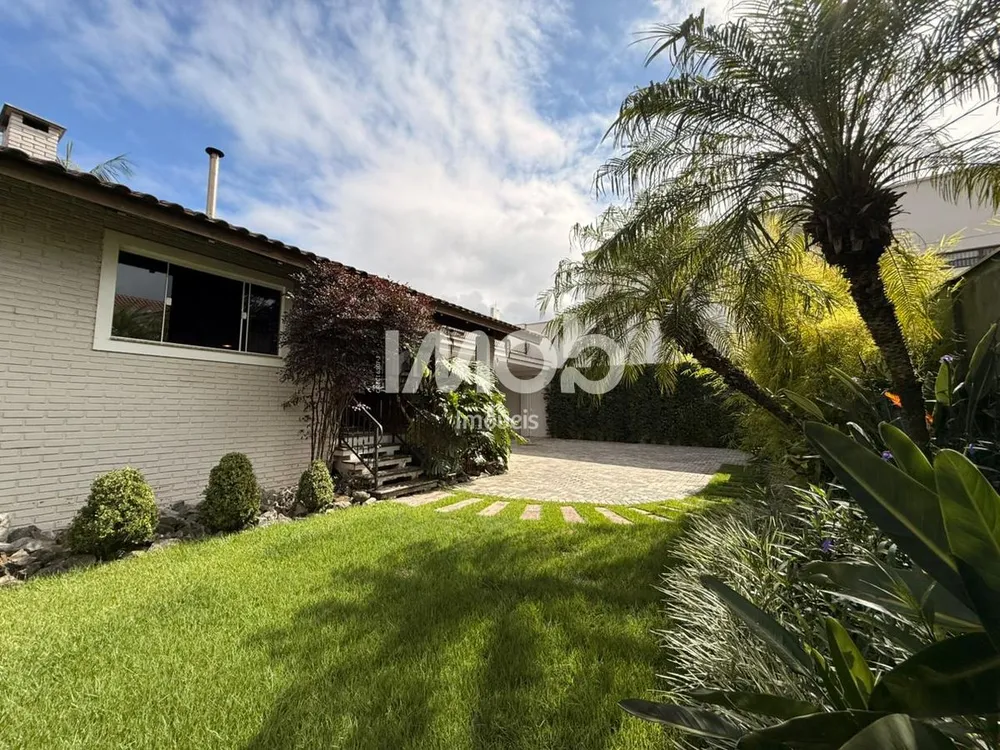 Casa, 4 quartos, 354 m² - Foto 1