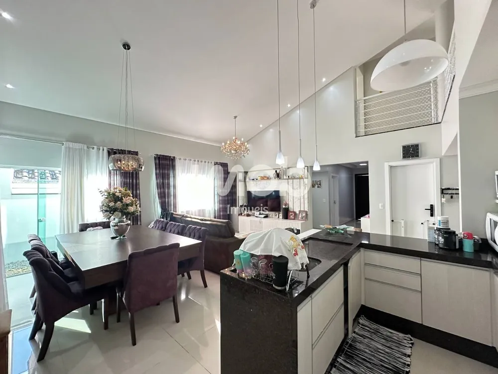 Casa, 3 quartos, 225 m² - Foto 4