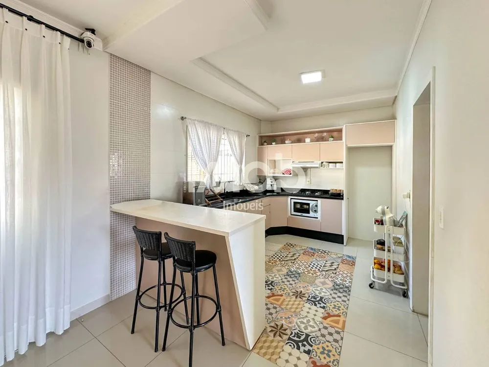Casa, 4 quartos, 200 m² - Foto 3