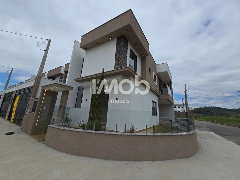 Casa, 3 quartos, 159 m² - Foto 2