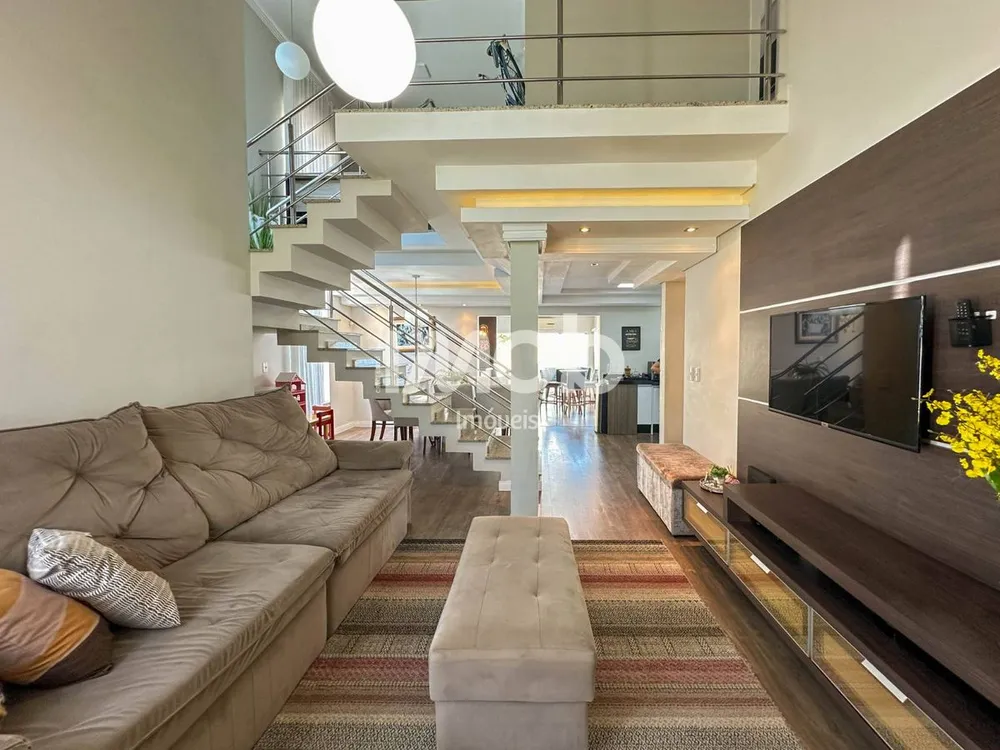 Casa, 3 quartos, 206 m² - Foto 3