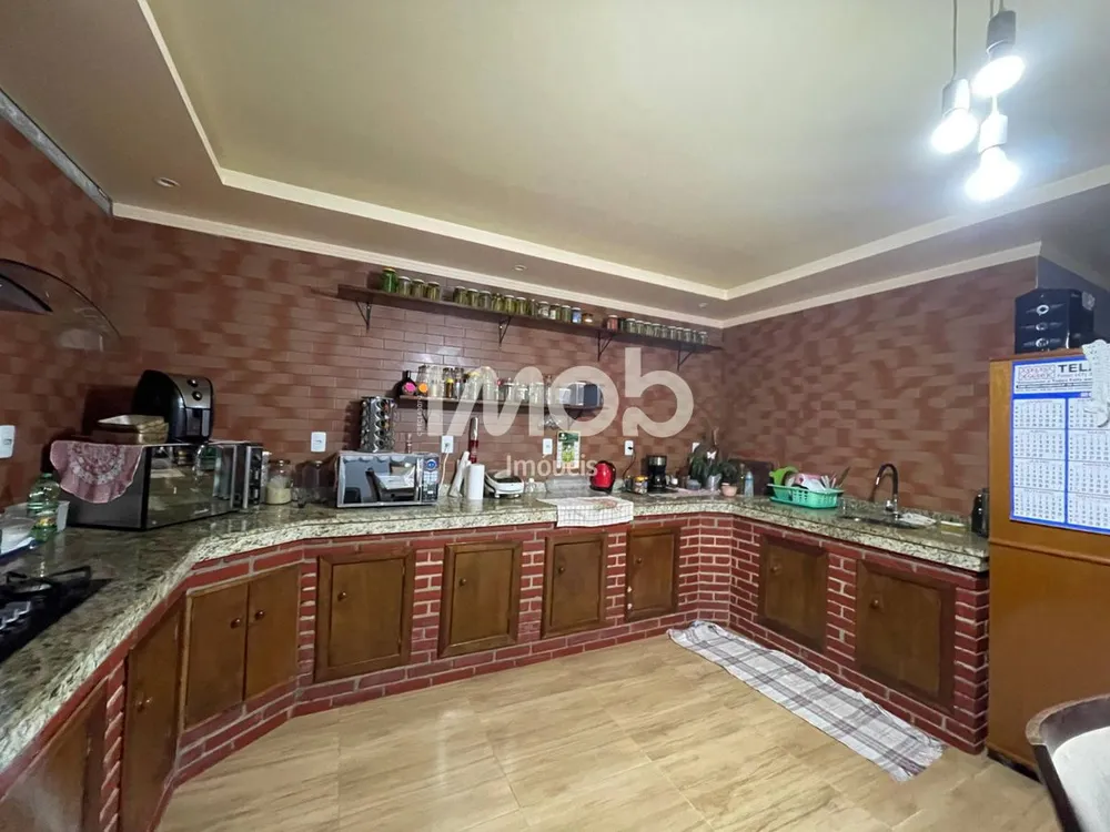 Casa, 5 quartos, 190 m² - Foto 4
