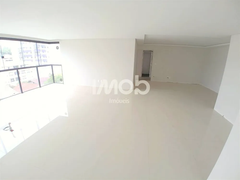 Apartamento, 3 quartos, 139 m² - Foto 2